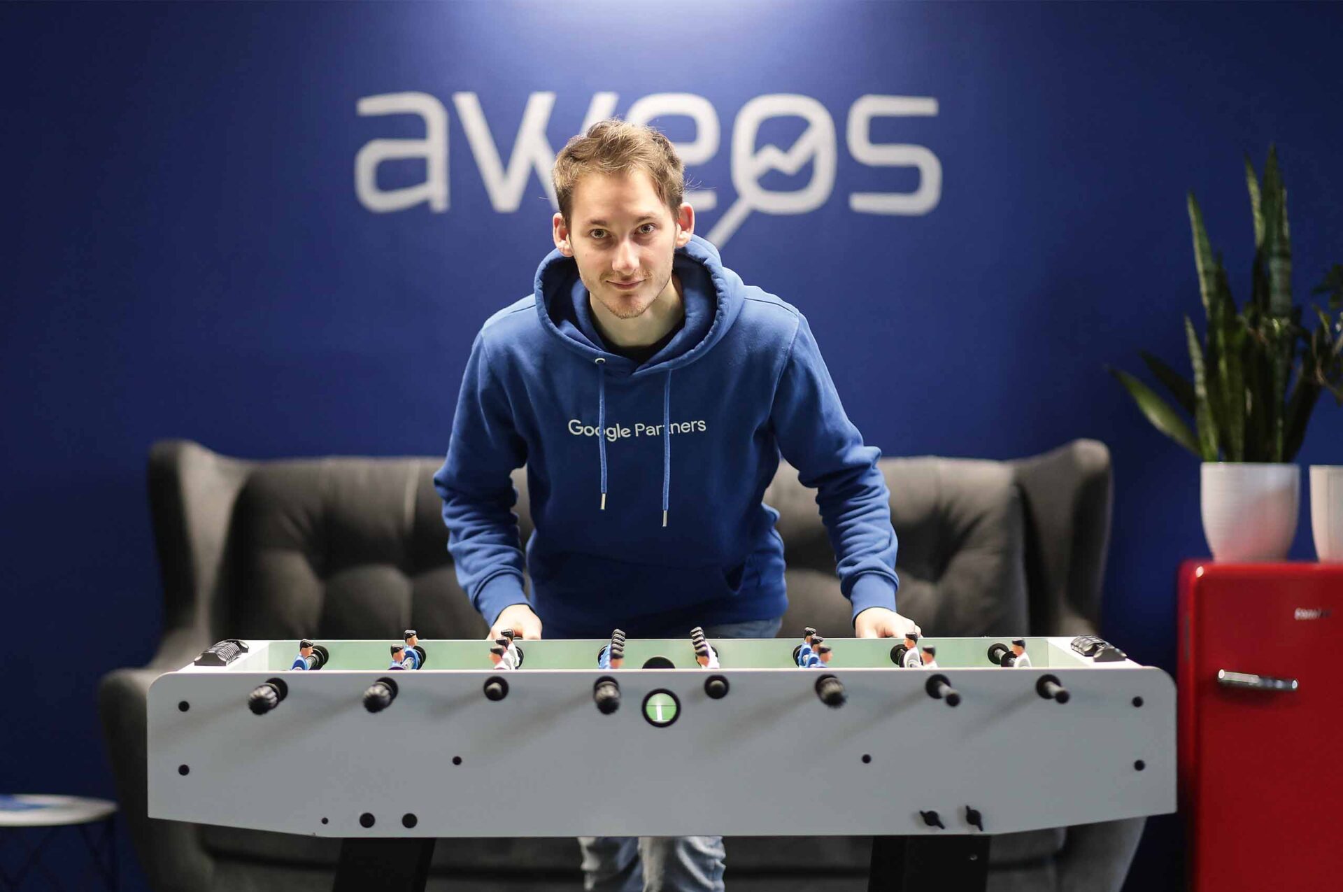 Jonas Rüttgers wurde der erste AWEOS-Azubi, ist bald selbst ­Ausbilder und sogar IHK-Prüfer